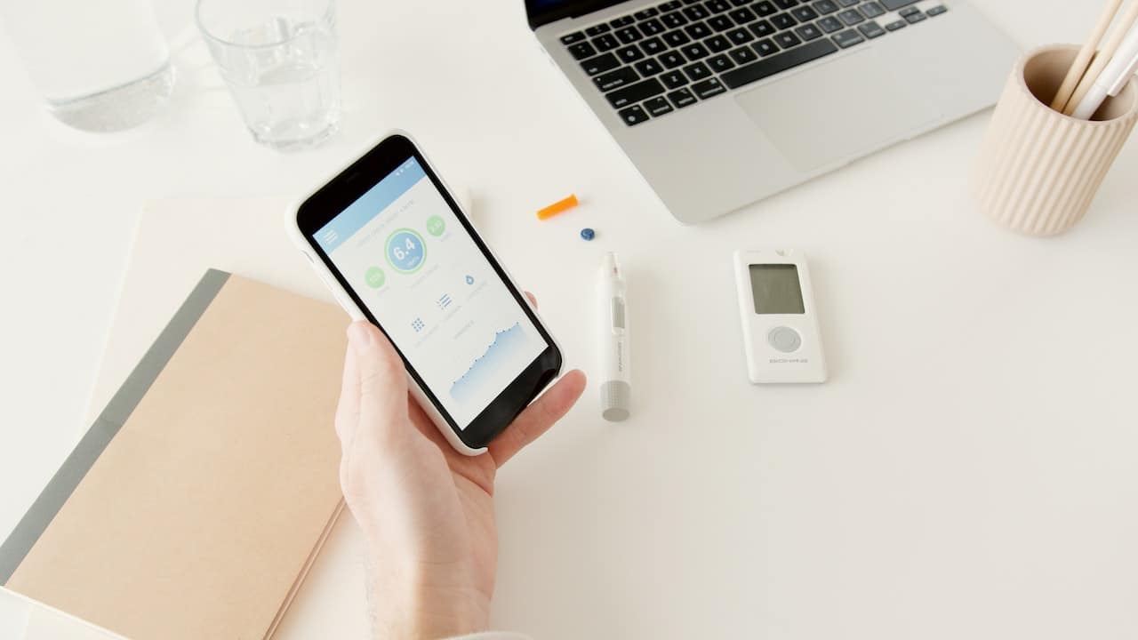 Die Kraft der Tasche: Smartphone-basierte Vitaldaten für das Diabetes-Management